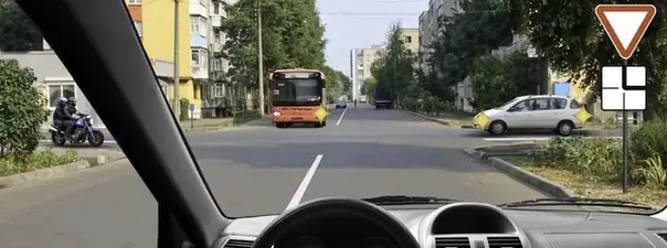 Билет 26. Вопрос 15. ПДД 2025 категории A на мотоцикл